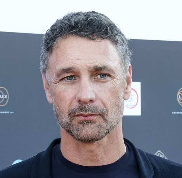 RAOUL BOVA