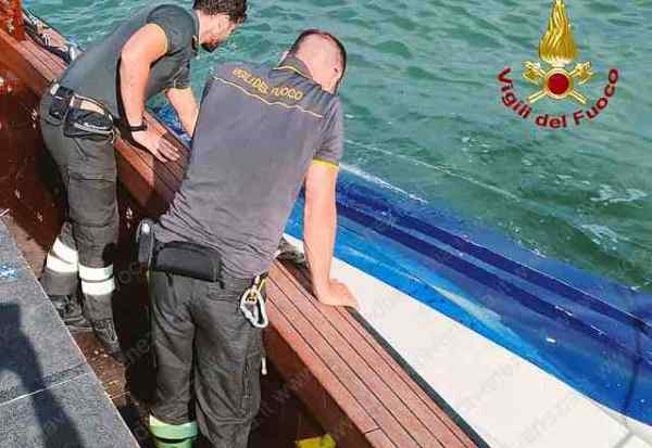 VIGILI DEL FUOCO A VENEZIA
