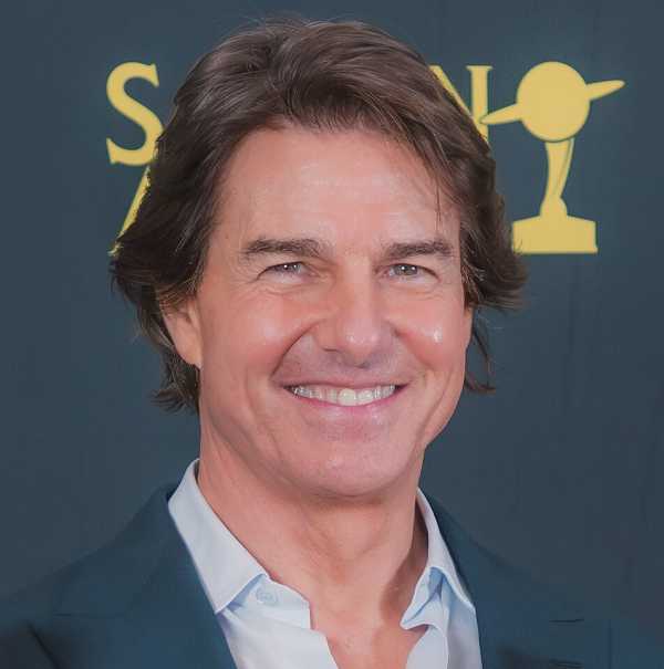 TOM CRUISE